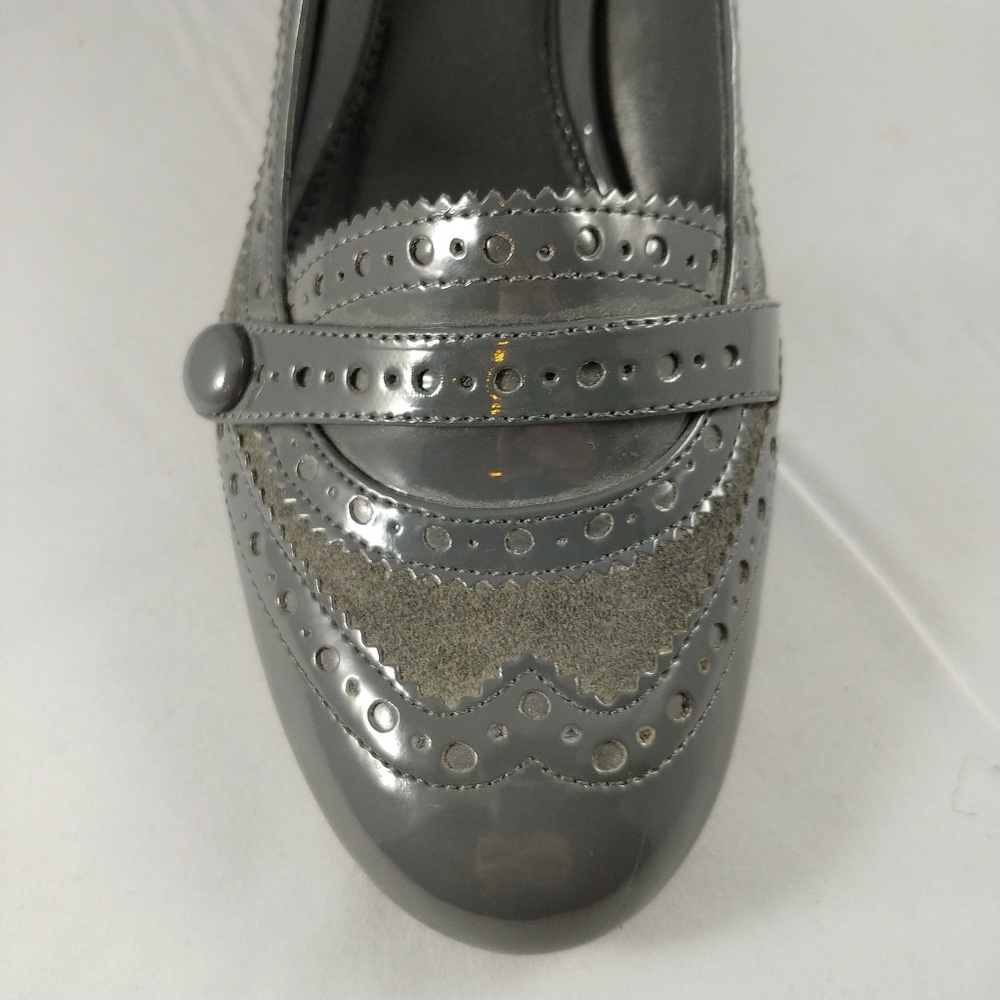 Etienne Aigner Kitten Heeled Oxford Shoe NWOT Size 6 Gray - Picture 6 of 6